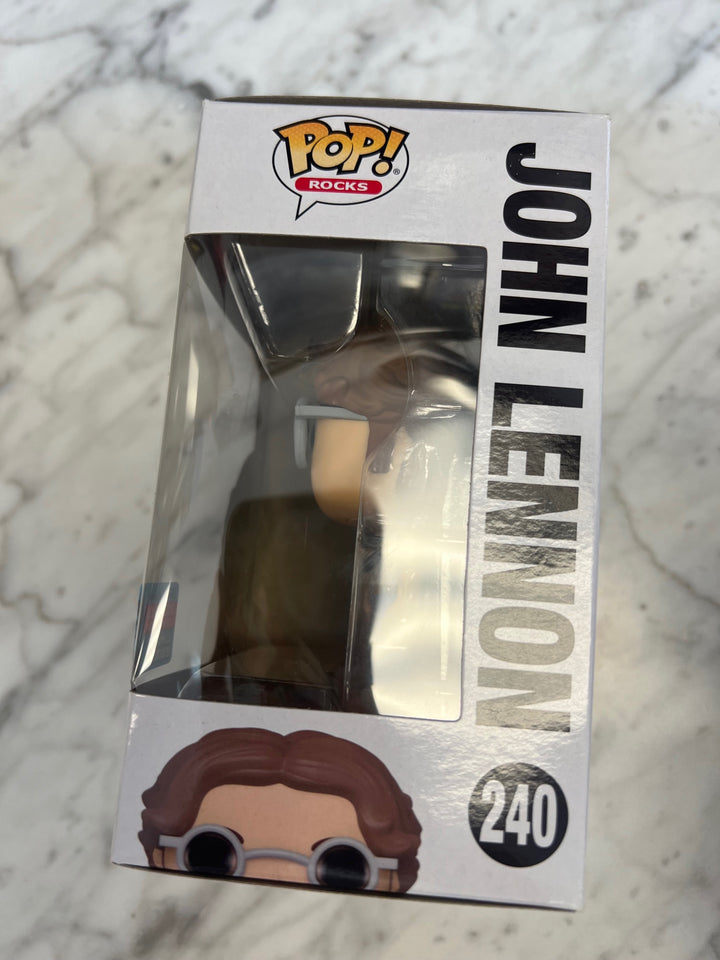 Funko Pop Rocks JOHN LENNON #240 NYC Shirt Fall Convention 2021 FP9224