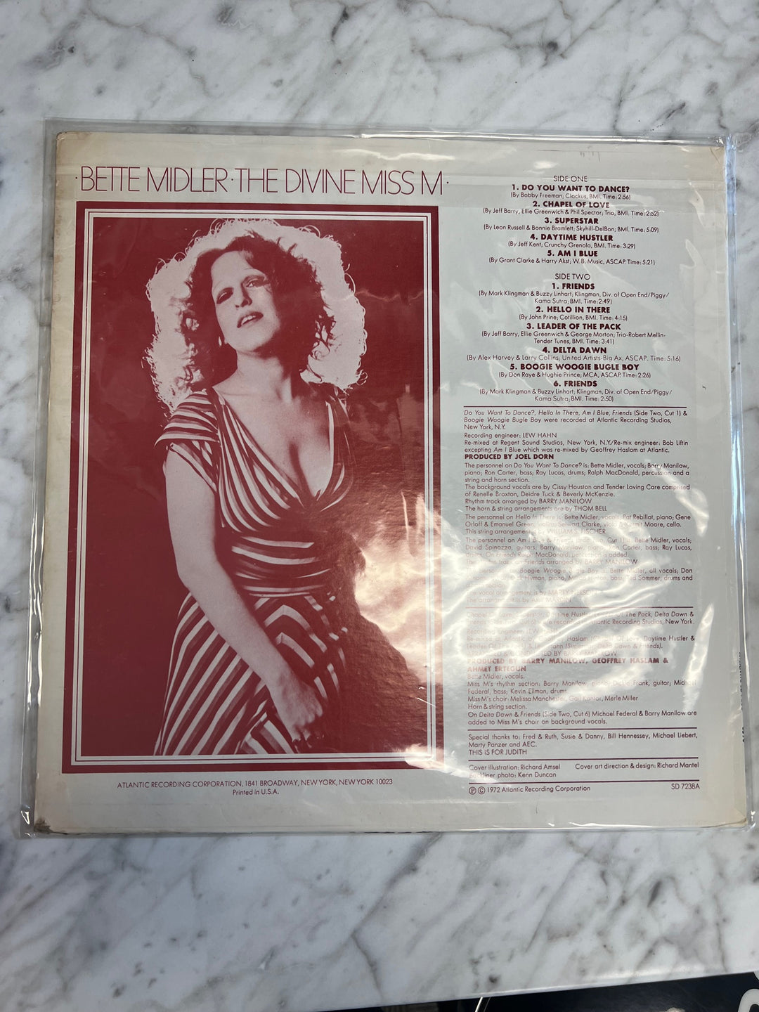 Bette Midler - The Divine Miss M (VG+) Condition Vinyl Record     VR12324