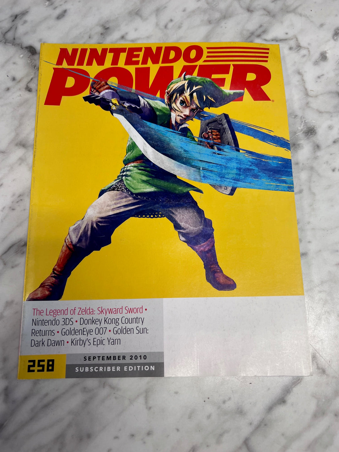 Nintendo Power Volume 258 September 2010 w/ poster (Subscriber Edition)   MAG1826