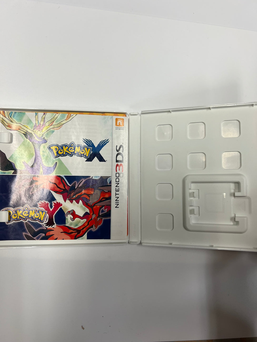 Pokemon X Nintendo 3DS CASE & MANUAL ONLY CO71326