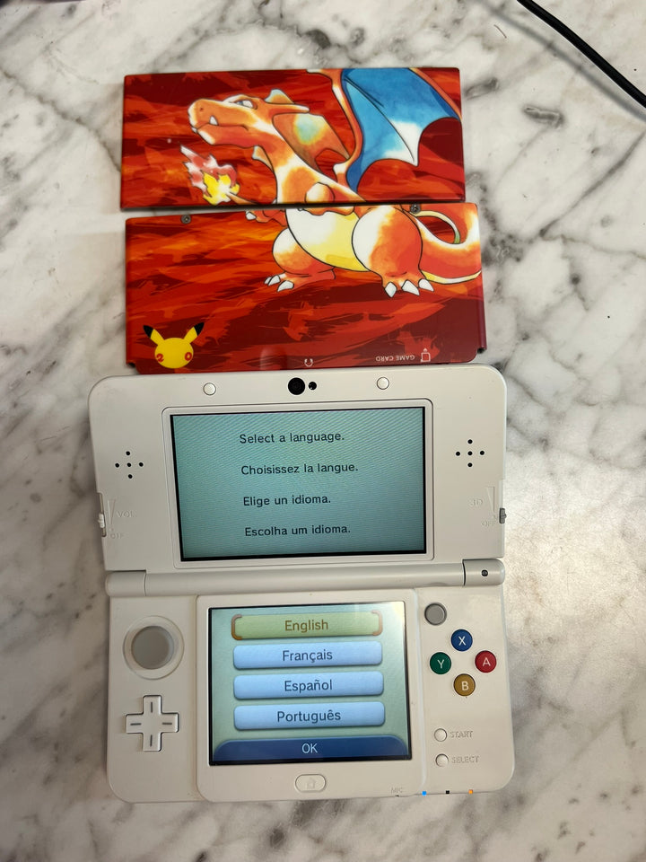 Nintendo 3DS Console CON72825