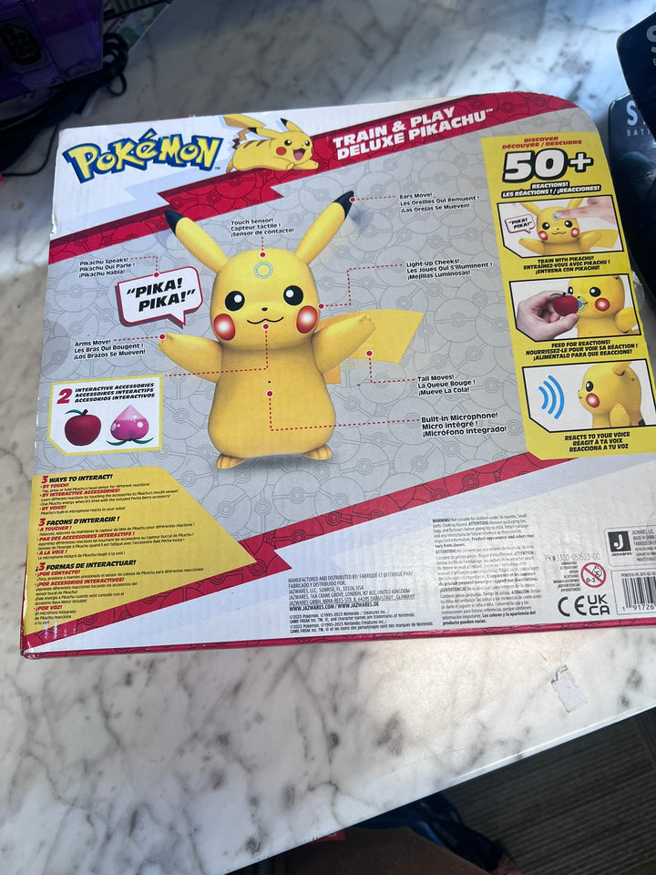 Pokemon Train & Play Deluxe 4.5-Inch Pikachu Interactive Figure Toy 50+ NEW NT11326