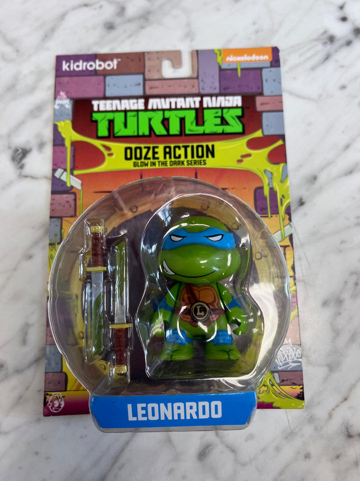 Kidrobot Teenage Mutant Ninja Turtles Leonardo Ooze Action GITD NEW SEALED  N92325