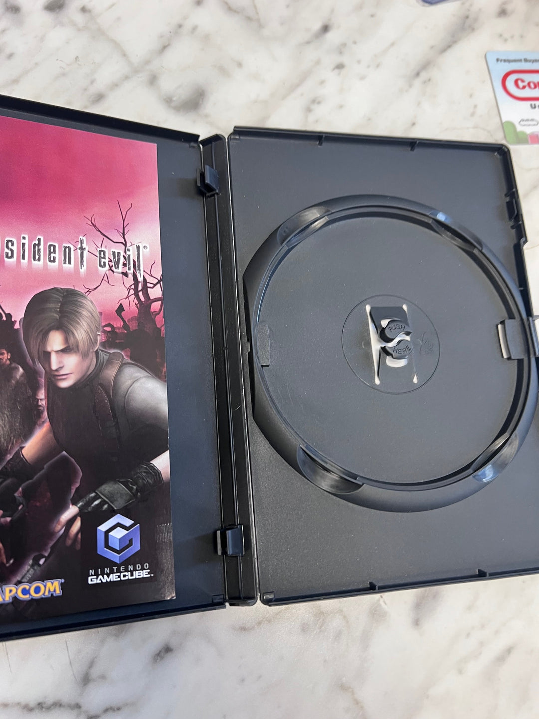 Resident Evil 4 Nintendo Gamecube CASE ART & MANUAL ONLY in GENERIC CASE   CO92325