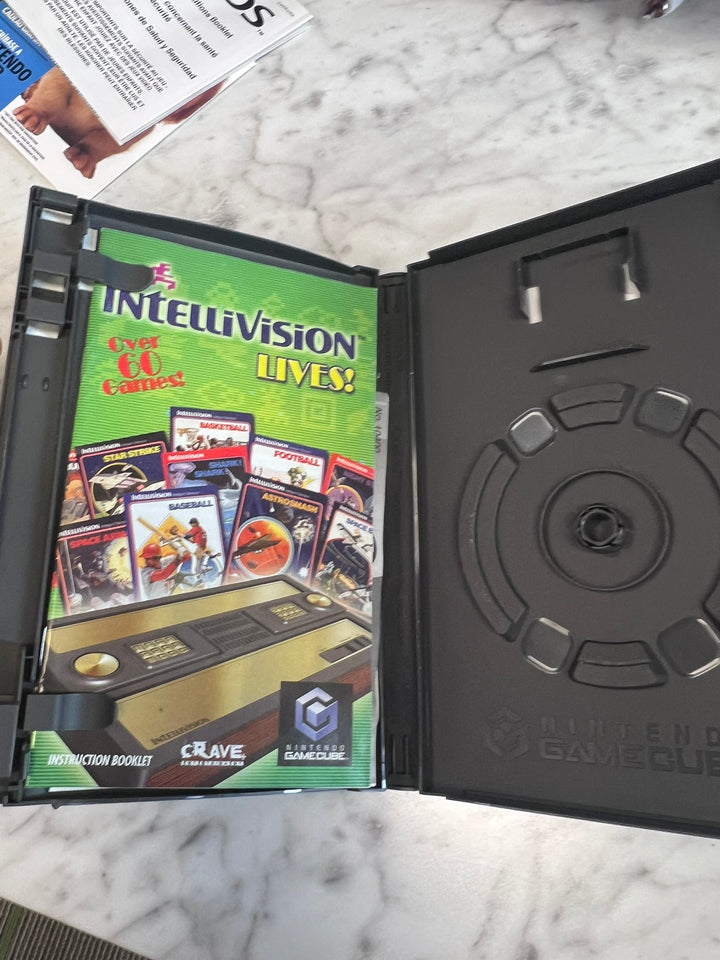 Intellivision Lives! Nintendo Gamecube CASE AND MANUAL ONLY NO GAME   CO11426