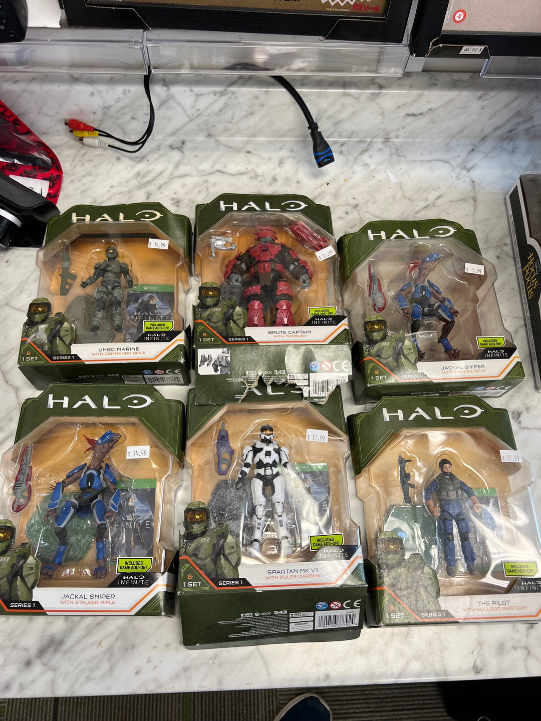 Set Lot of 6 Halo Action Figures Jazwares Spartan Marine Pilot Brute etc Box wear U4425