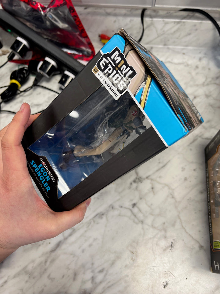 Ghostbusters Mini Epics Ghostbuster EGON SPENGLER #3 6-Inch Vinyl Statue 2019 U4425