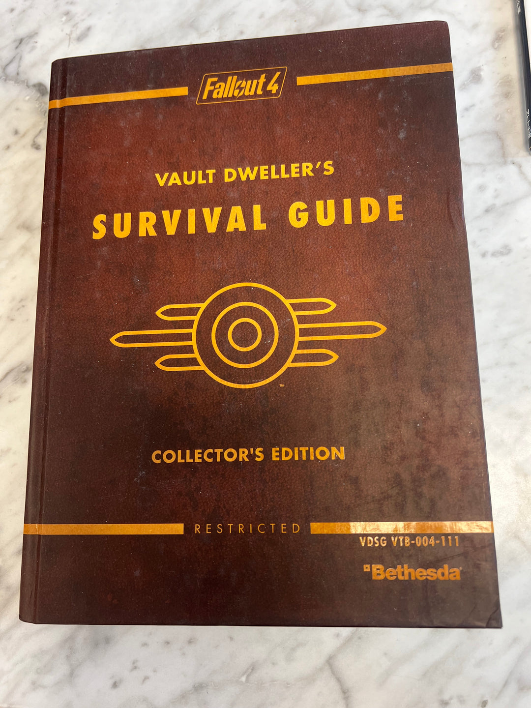 Fallout 76 Vault Dweller’s Survival Guide w/ Map DU62524