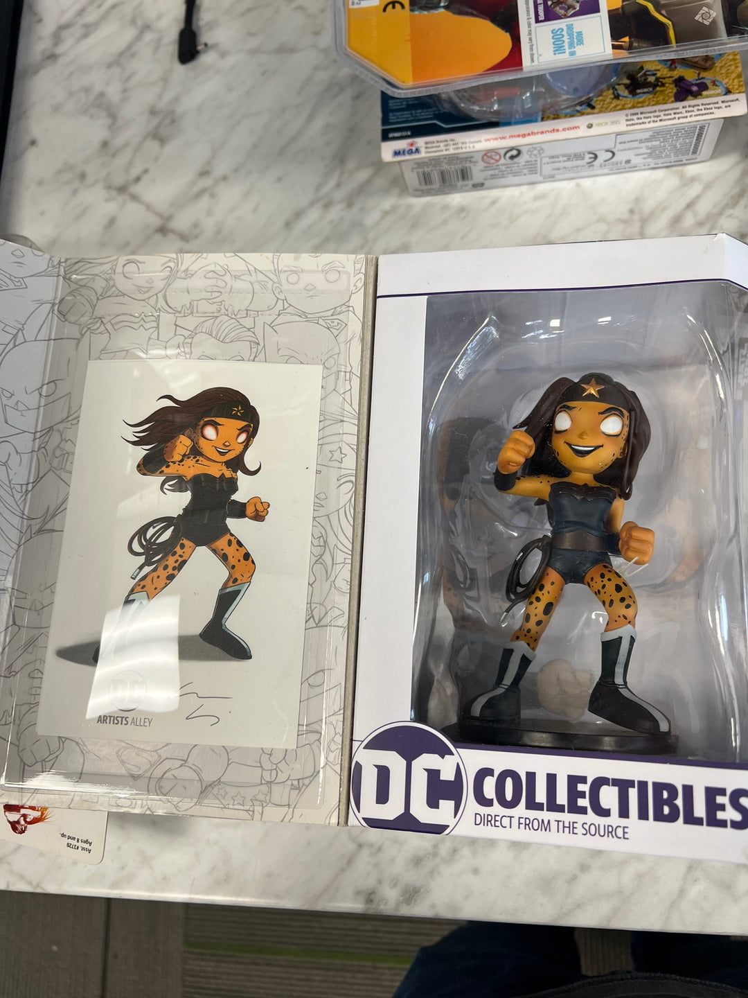 DC Artists Alley Cheetah Vinyl Figure Chris Uminga Wonder Woman Variant Merchant N4425