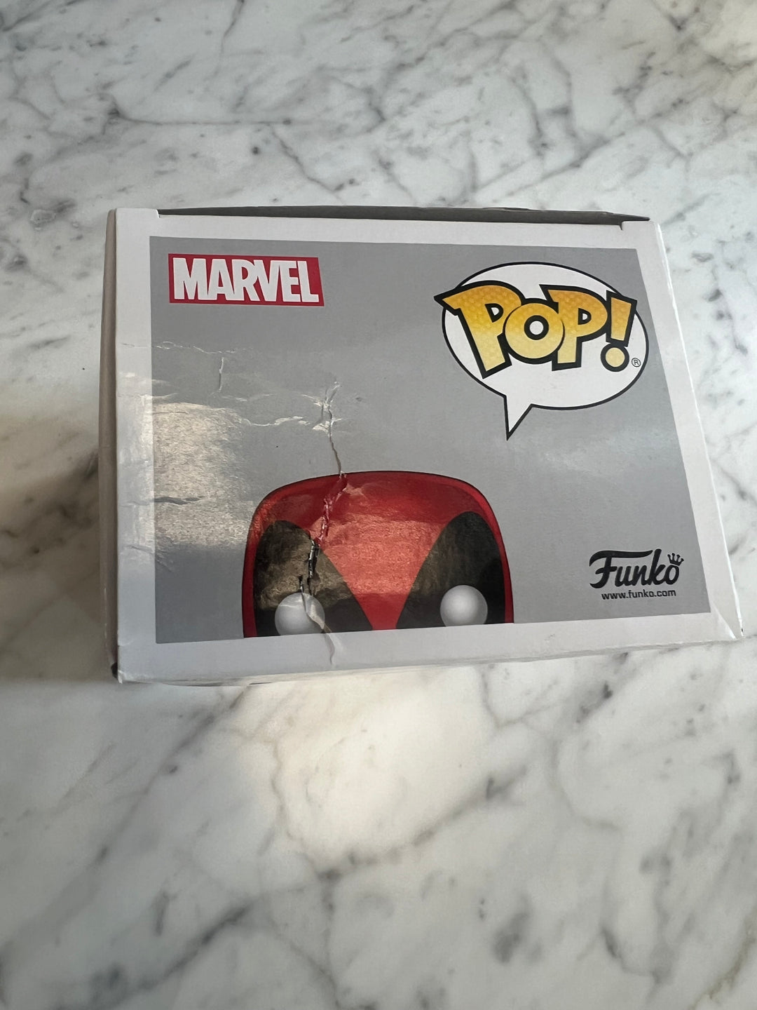 Funko POP! Marvel Bedtime Deadpool #327 Vinyl Figure DAMAGED BOX  FP91224