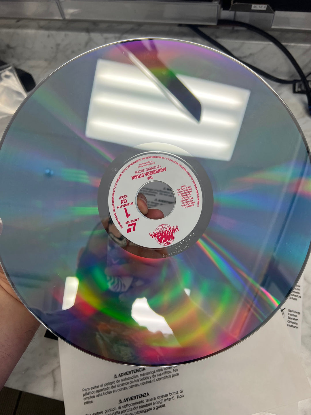 The Andromeda Strain Laserdisc Movie    LD121624