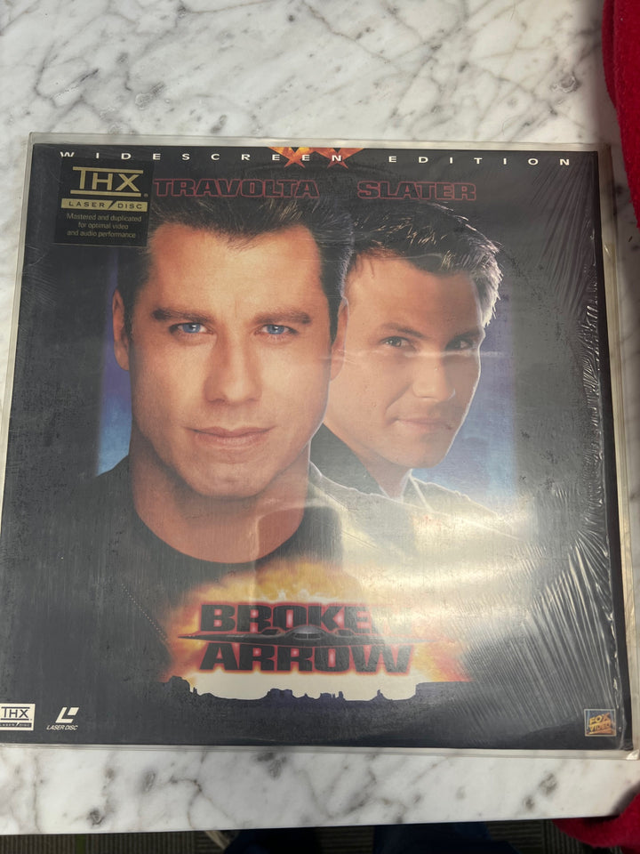 Broken Arrow Laserdisc Movie    LD121624