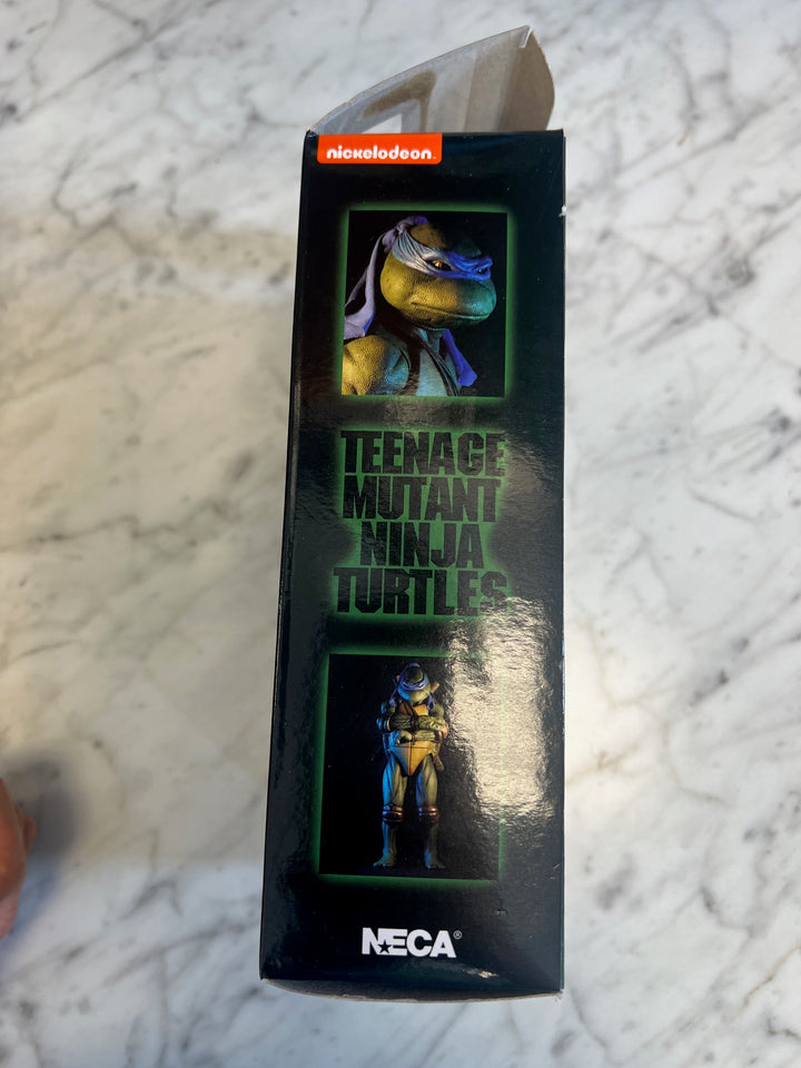 Teenage Mutant Ninja Turtles Leonardo NECA Figure Gamestop Exclusive T63025