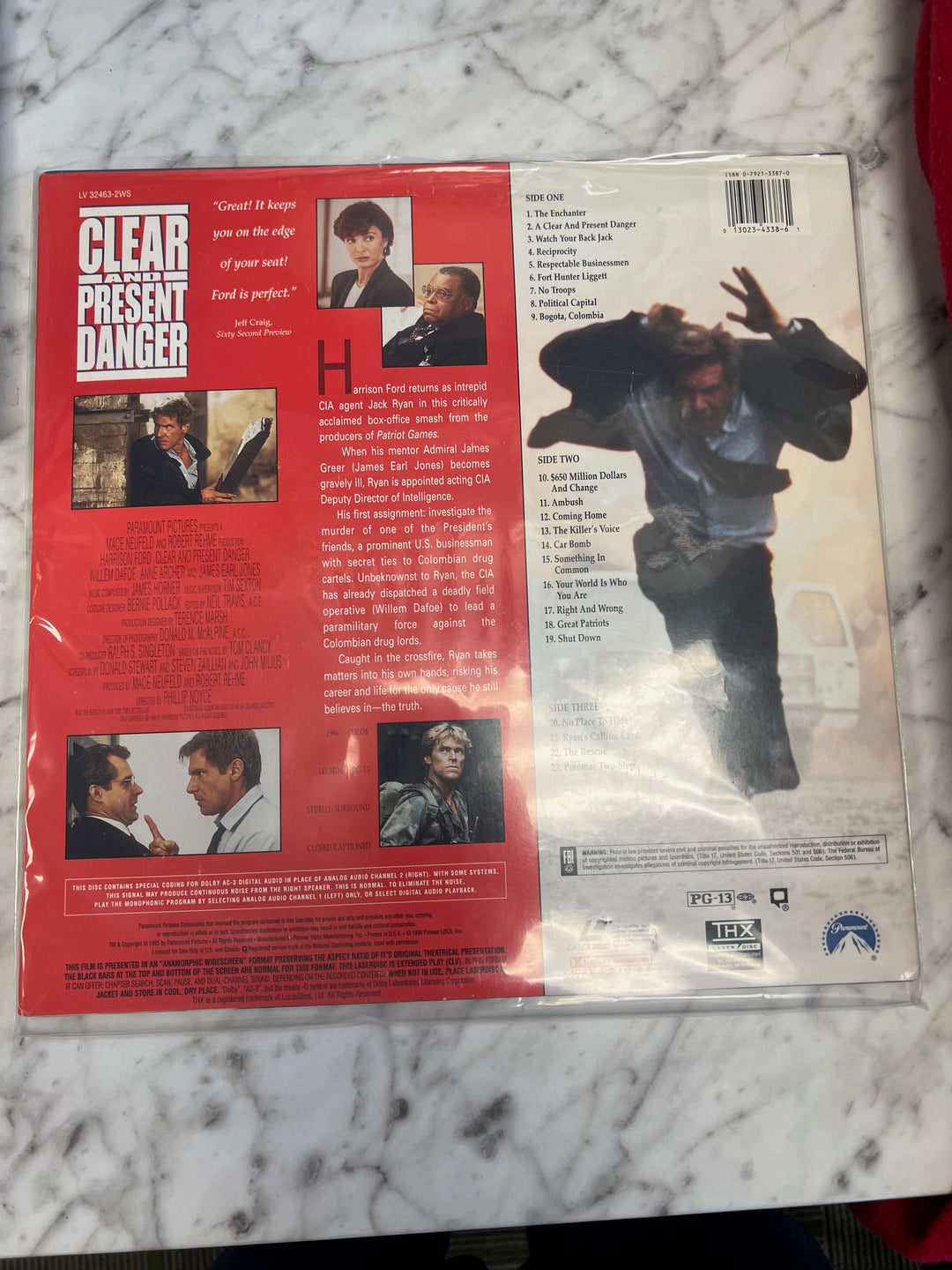 Clear and Present Danger Laserdisc Movie    LD121624