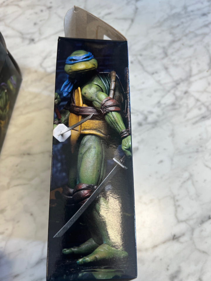 Teenage Mutant Ninja Turtles Leonardo NECA Figure Gamestop Exclusive T63025