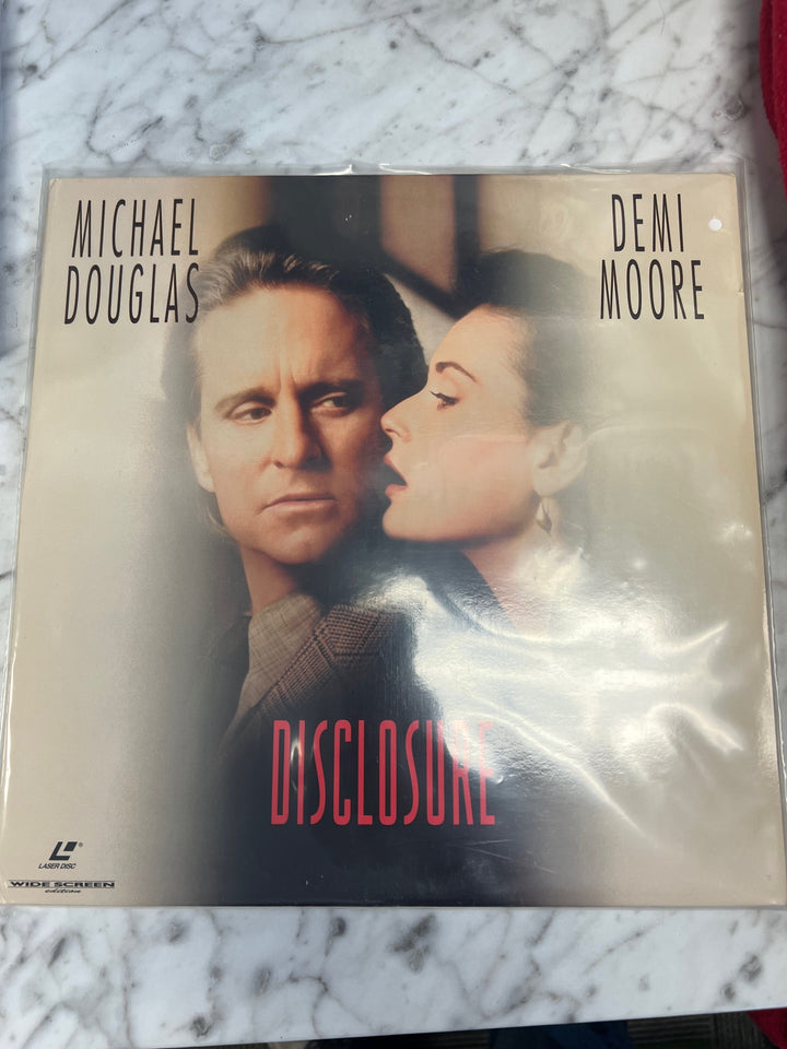 Disclosure Laserdisc Movie    LD121624