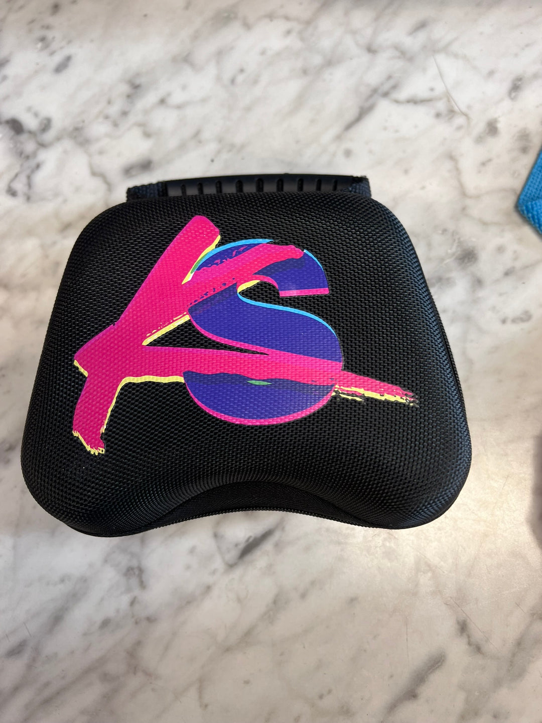 Killscreen Dual Sense Controller w/ case for PS5 Red UA11926