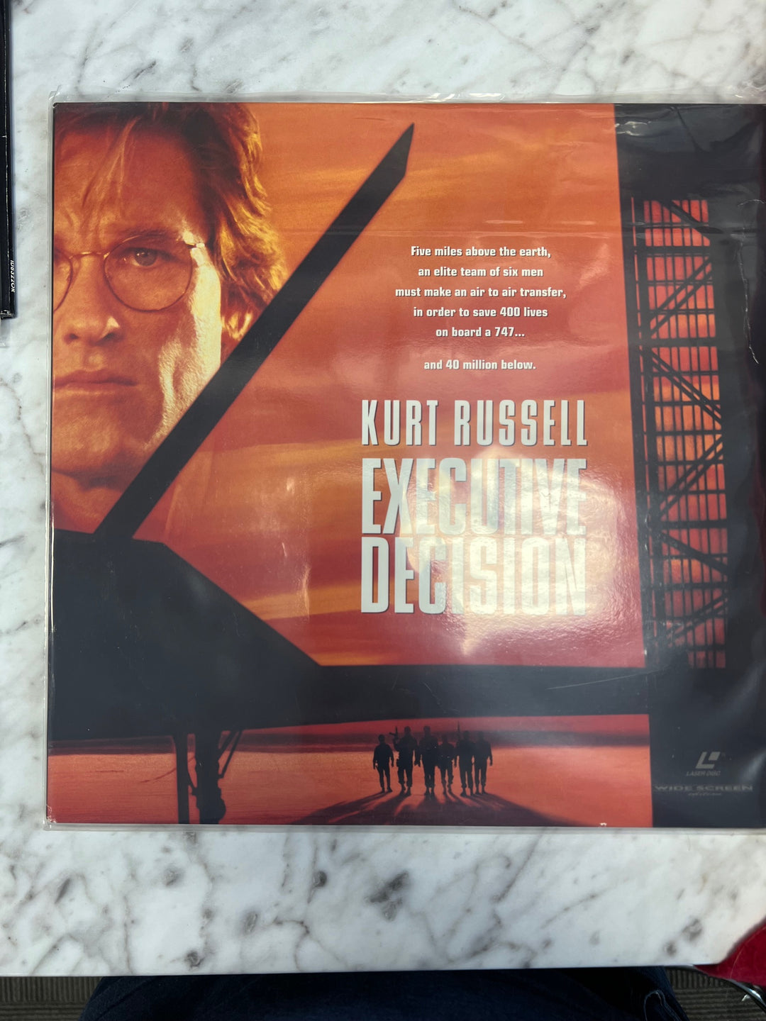Executive Decision Laserdisc Movie    LD121624