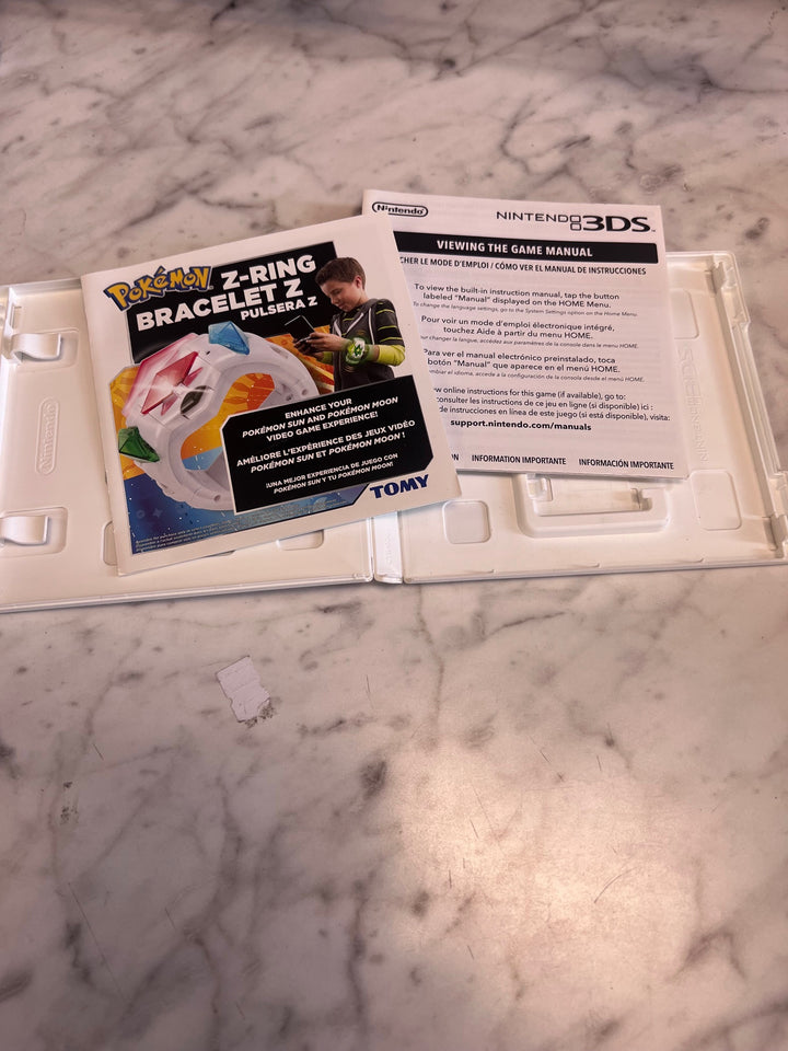 Pokemon Sun Nintendo 3DS CASE AND MANUAL ONLY CO92625