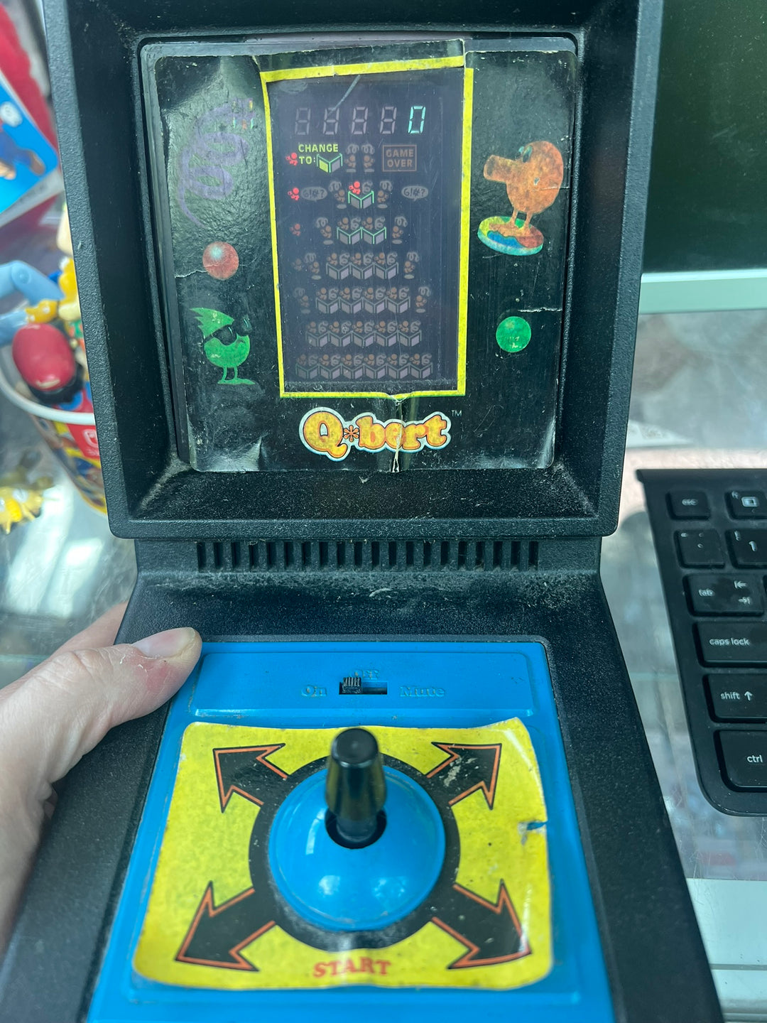 *Broken* Vintage 1983 Q-Bert Qbert Tabletop Mini Arcade Game Parker Brothers BRO72226