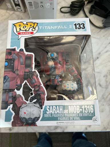 Sarah and MOB 1316 Titanfall 2 #133 Funko Pop