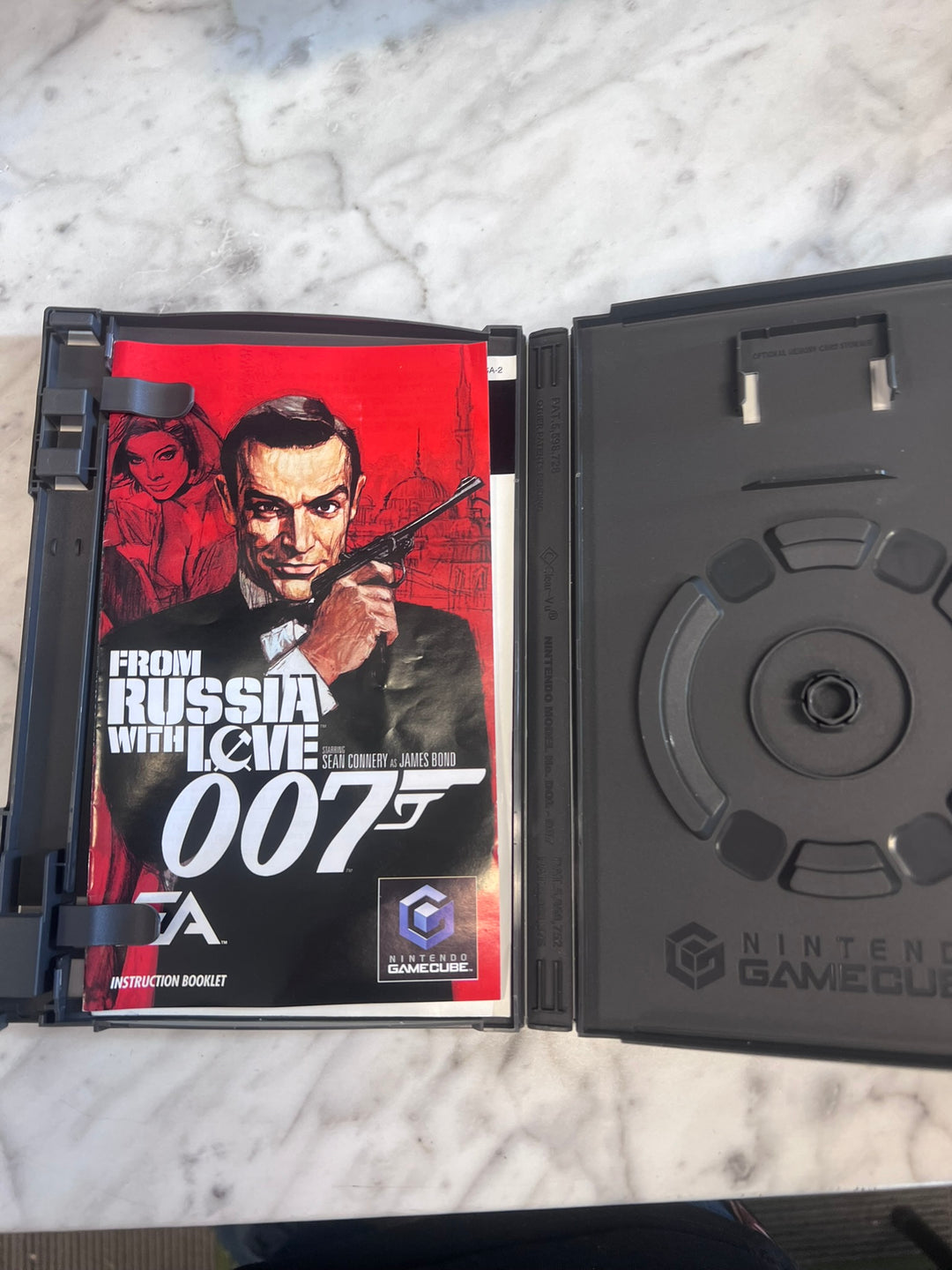007 From Russia With Love Nintendo Gamecube Case & Manual ONLY NO GAME  CO11926
