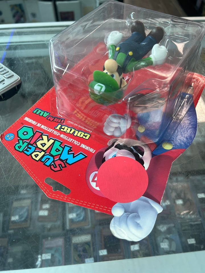 Super Mario "Luigi" 5 inch Figurine Collection Nintendo 2009 NT72226