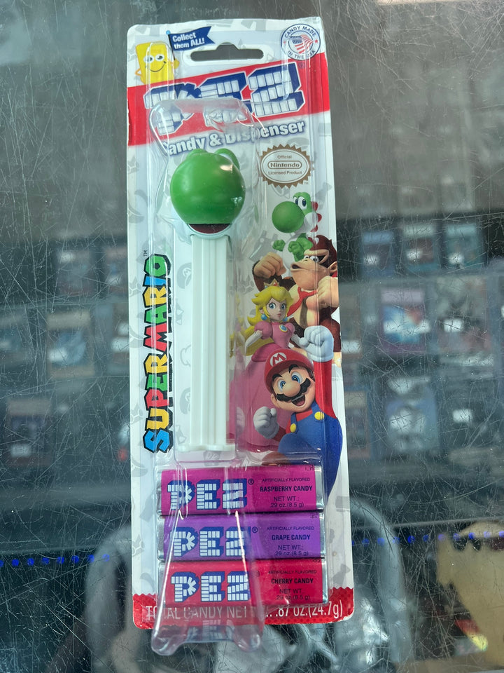 NEW (2017) PEZ Yoshi from Super Mario Dispenser Nintendo Blister Pack NT72226