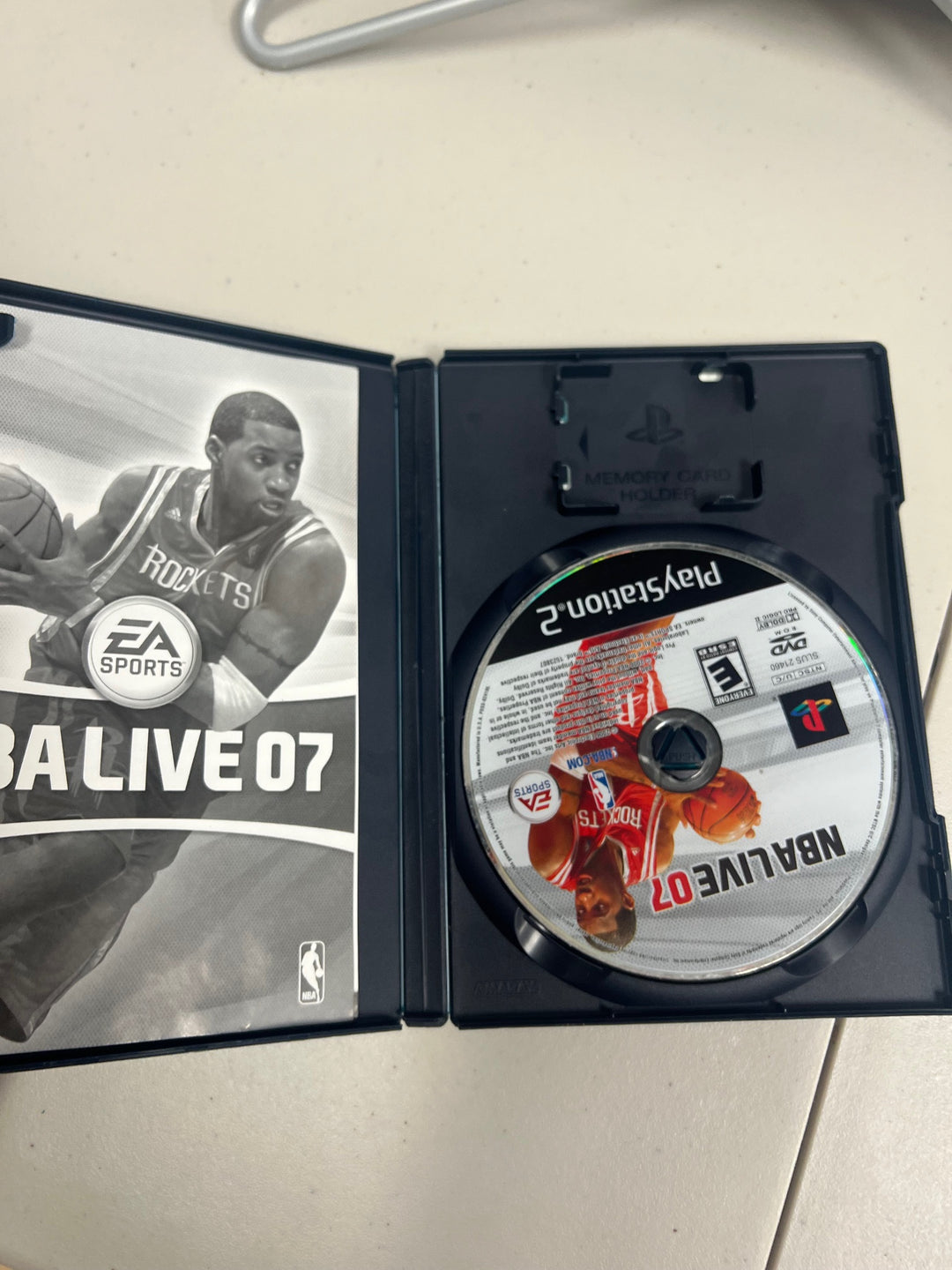 NBA Live 07 for Playstation 2 PS2 in case. Tested and Working.     DO63024