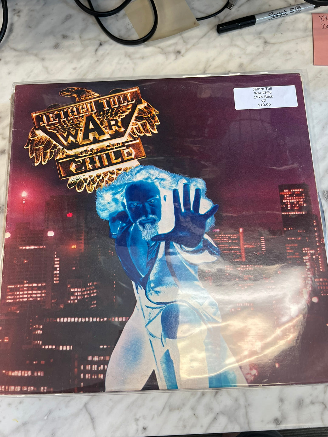 Jethro Tull - War Child (1974) VG Condition Vinyl Record VR72326