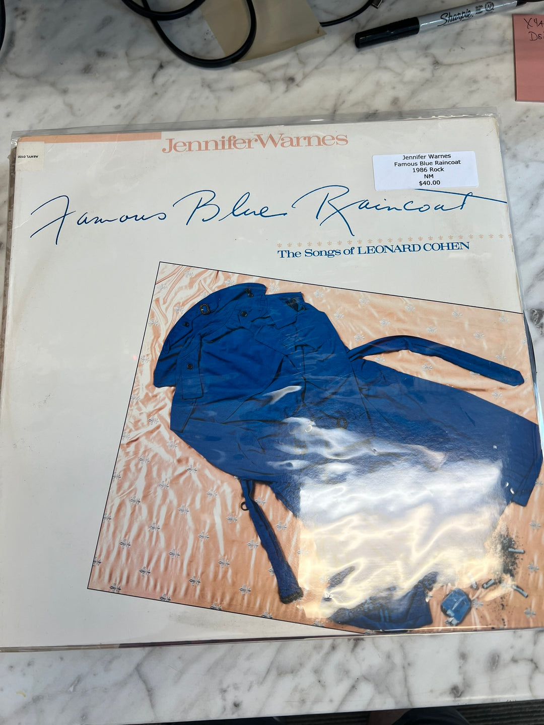Jennifer Warnes - Famous Blue Raincoat (1986) NM Condition Vinyl Record VR72326