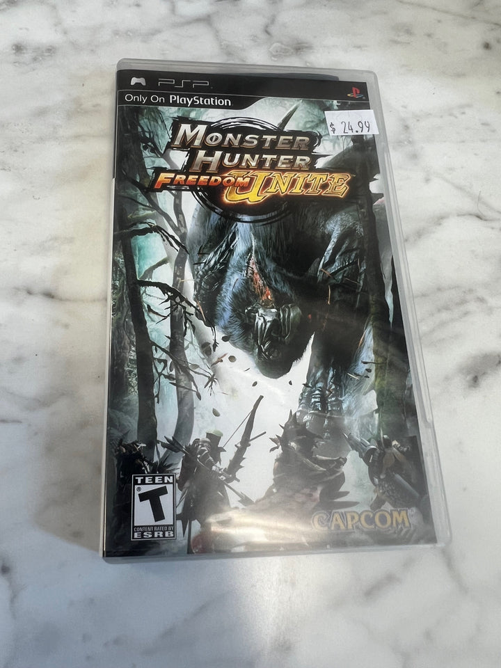 Monster Hunter Freedom Unite PSP Case and Manual ONLY  DU91624