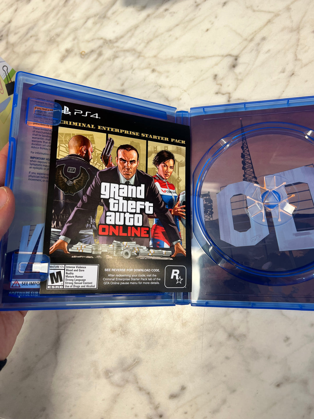 Grand Theft Auto V Playstation 4 PS4 CASE AND MANUAL ONLY C4925