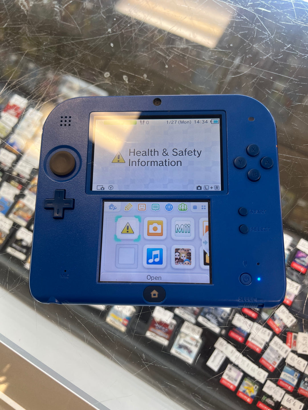FOR PARTS NOT WORKING Nintendo 2DS Console - Crashes/hangs PA72926