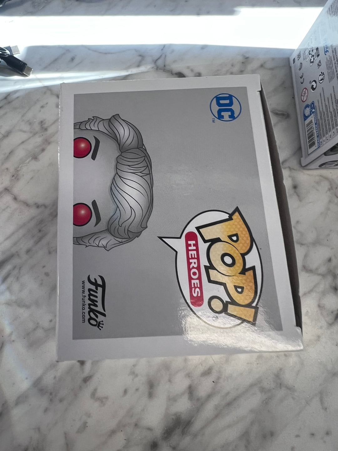 Funko Pop! Captain Atom #333 DC Super Heroes FP12326