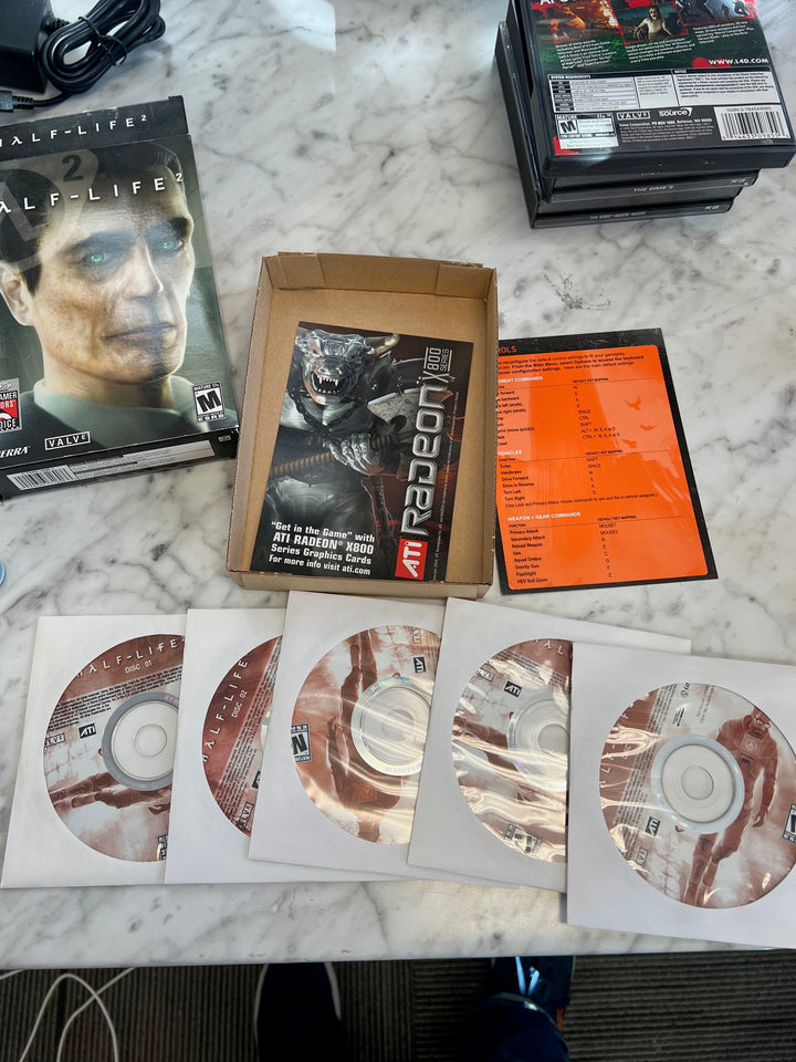 Half-Life 2 PC CD-ROM  PC4925