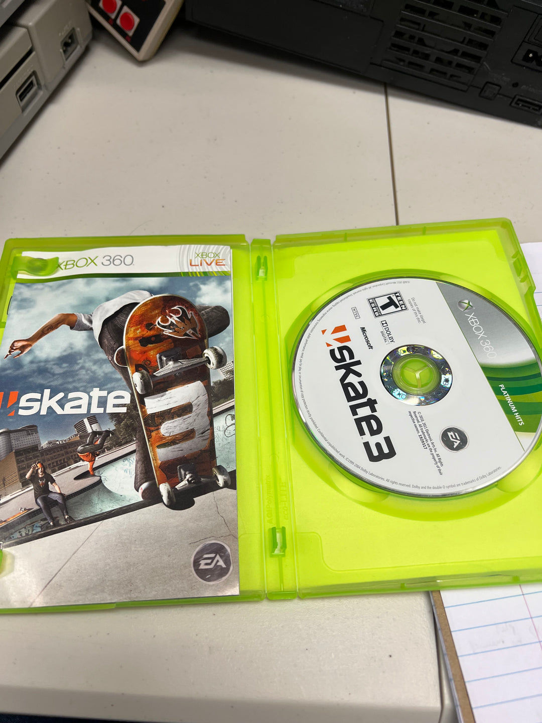 Skate 3 for Microsoft Xbox 360 in case. Tested and working.     DO61024