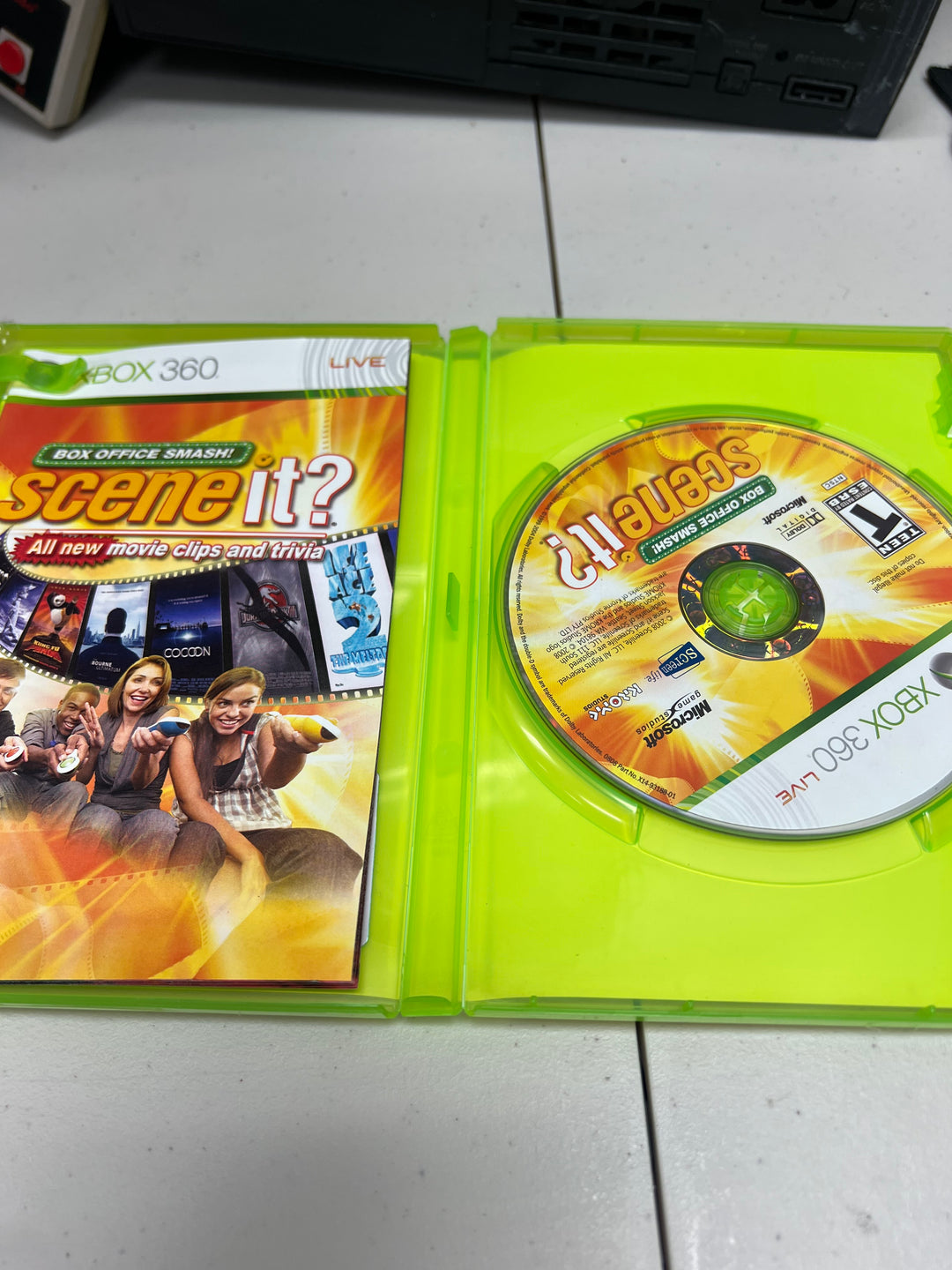 Scene It? Box Office Smash for Microsoft Xbox 360 in case. Tested and working.     DO61024