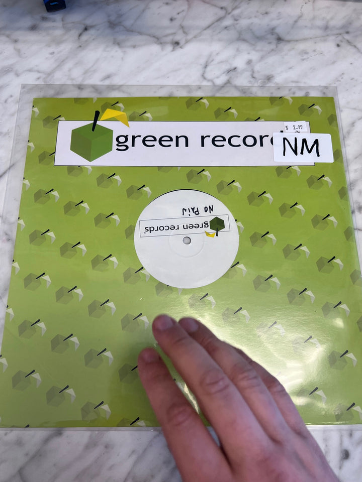 DJ Vinylgroover The Sandman - Feel No Pain / Let the Party Burn (NM) Condition Vinyl Record VR10225