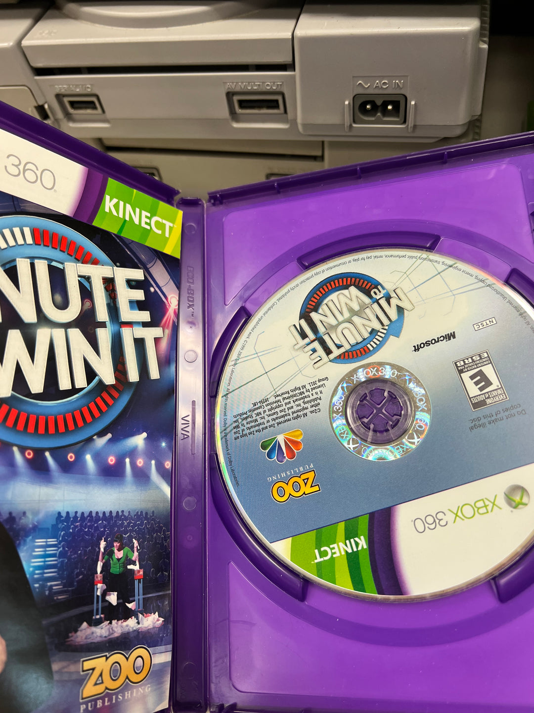 Minute to Win It for Microsoft Xbox 360 in case. Tested and working.     DO61024