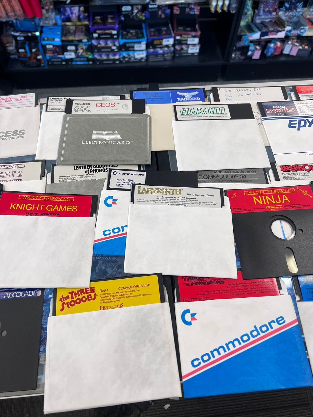 Commodore 64 5 1/4" Floppy Disk Drive w/ cables and about 75 Games (Untested) UA12926