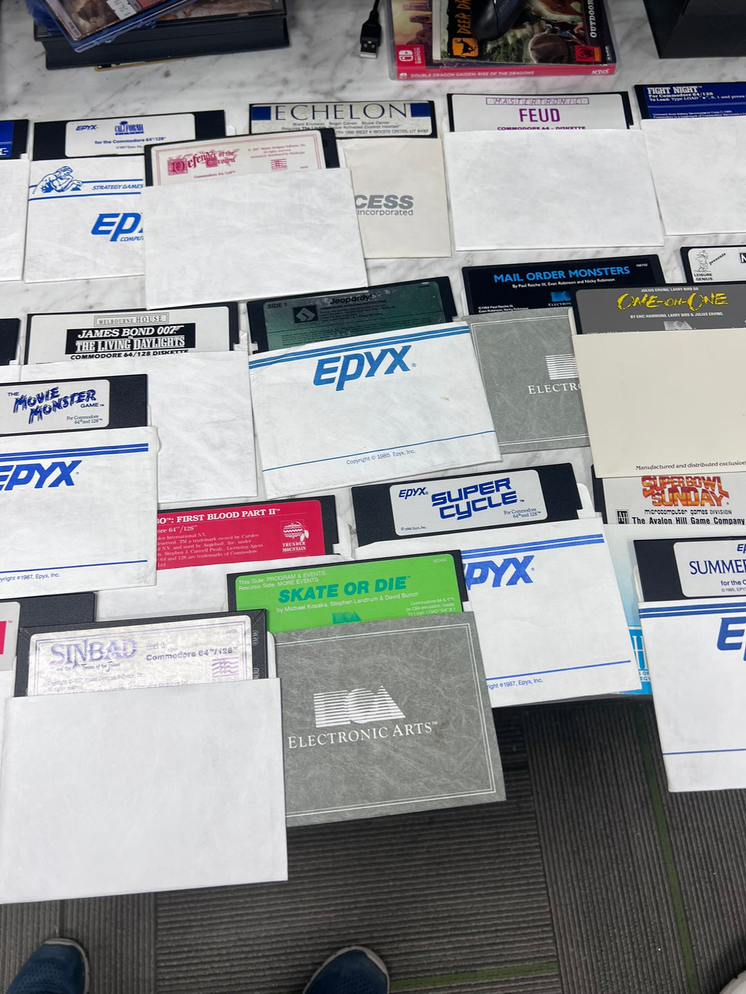 Commodore 64 5 1/4" Floppy Disk Drive w/ cables and about 75 Games (Untested) UA12926