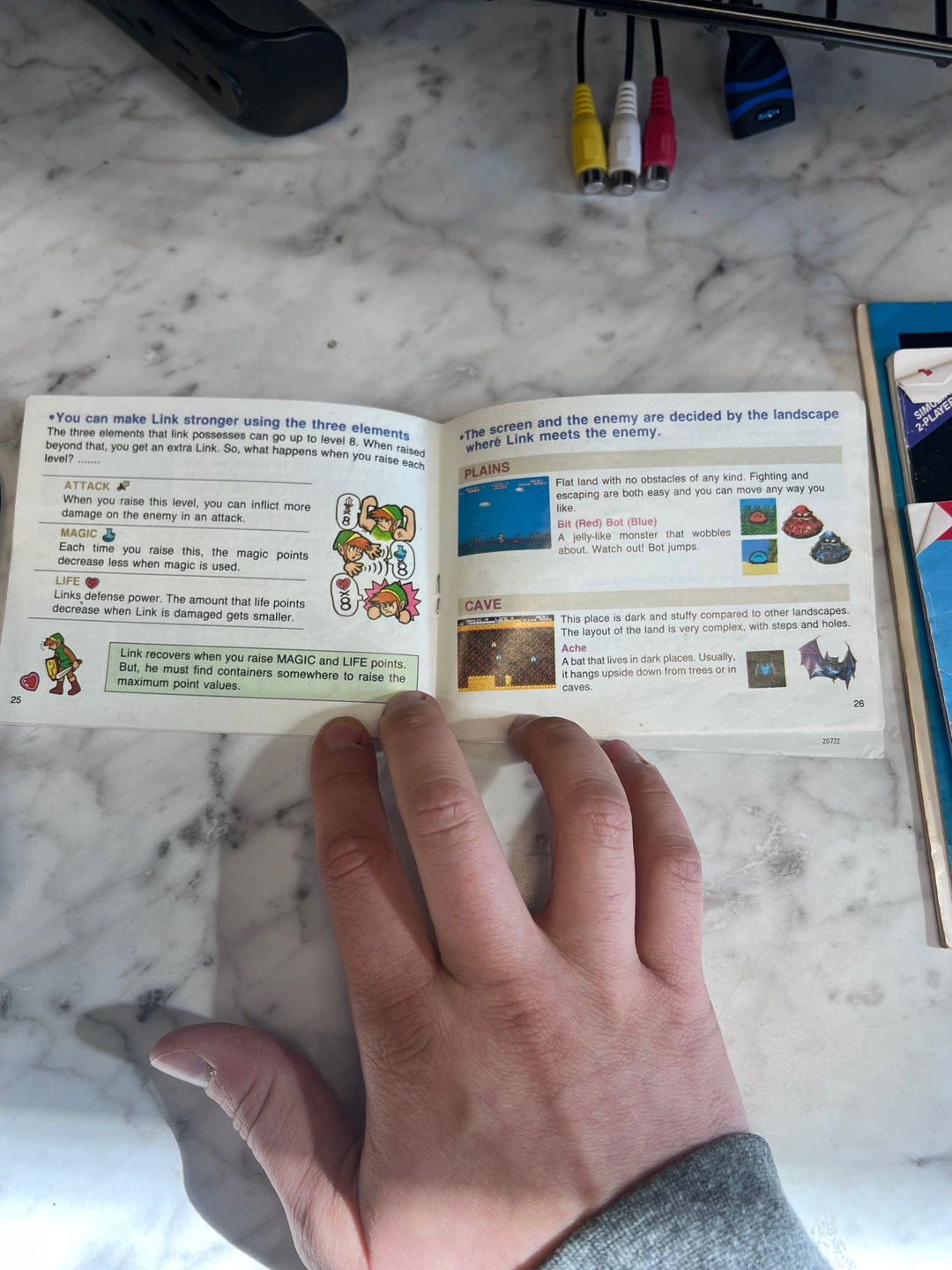 Zelda II The Adventure of Link NES Original Nintendo WORN MANUAL ONLY   MO10325
