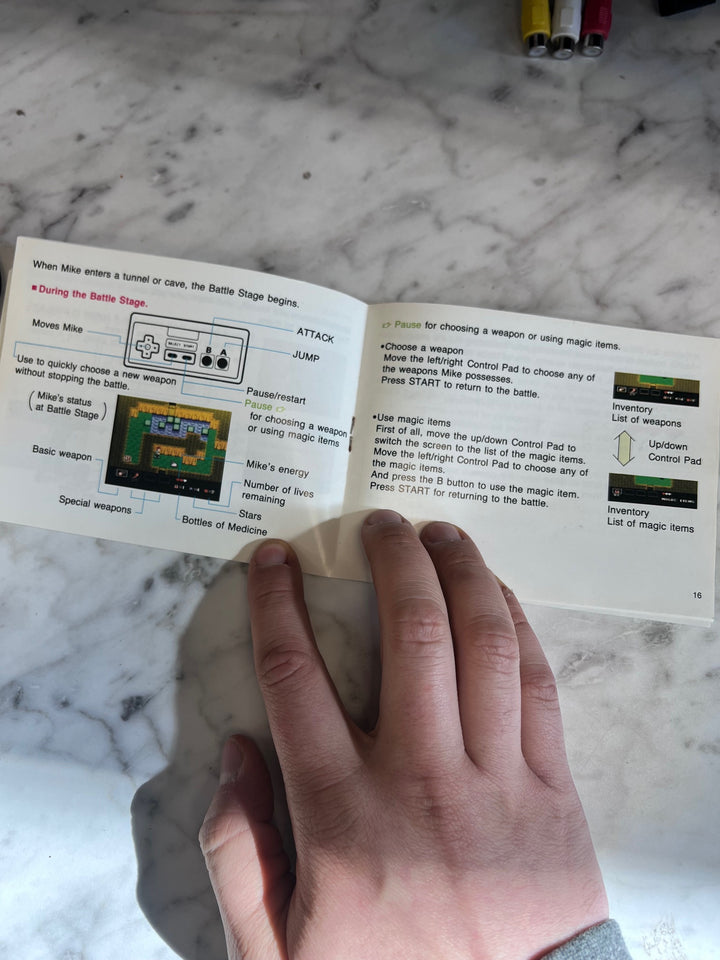 Star Tropics NES Original Nintendo MANUAL ONLY   MO10325