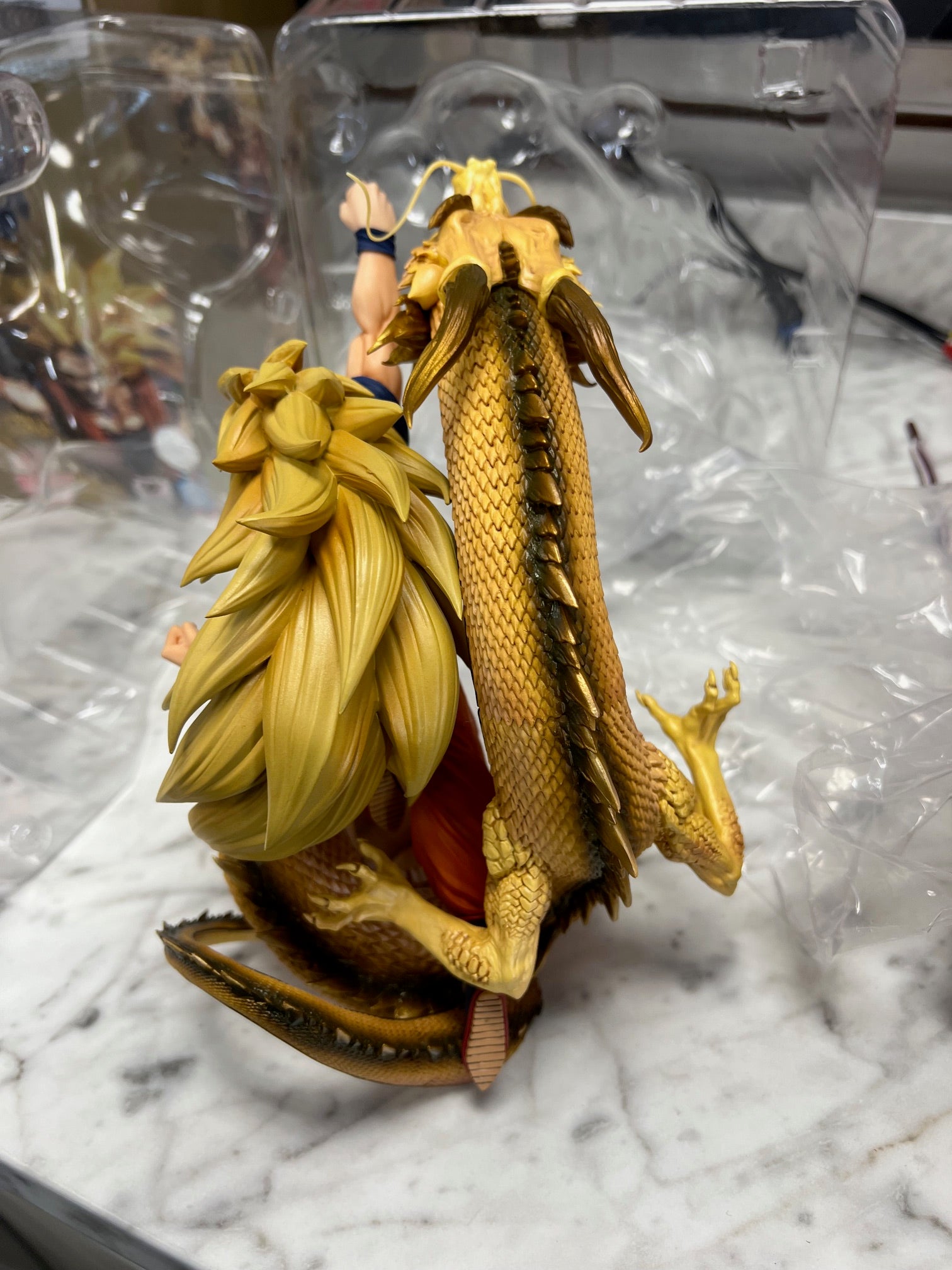 Figuarts Zero Super Saiyan 3 Son Goku Dragon Fist Explosion Statue
