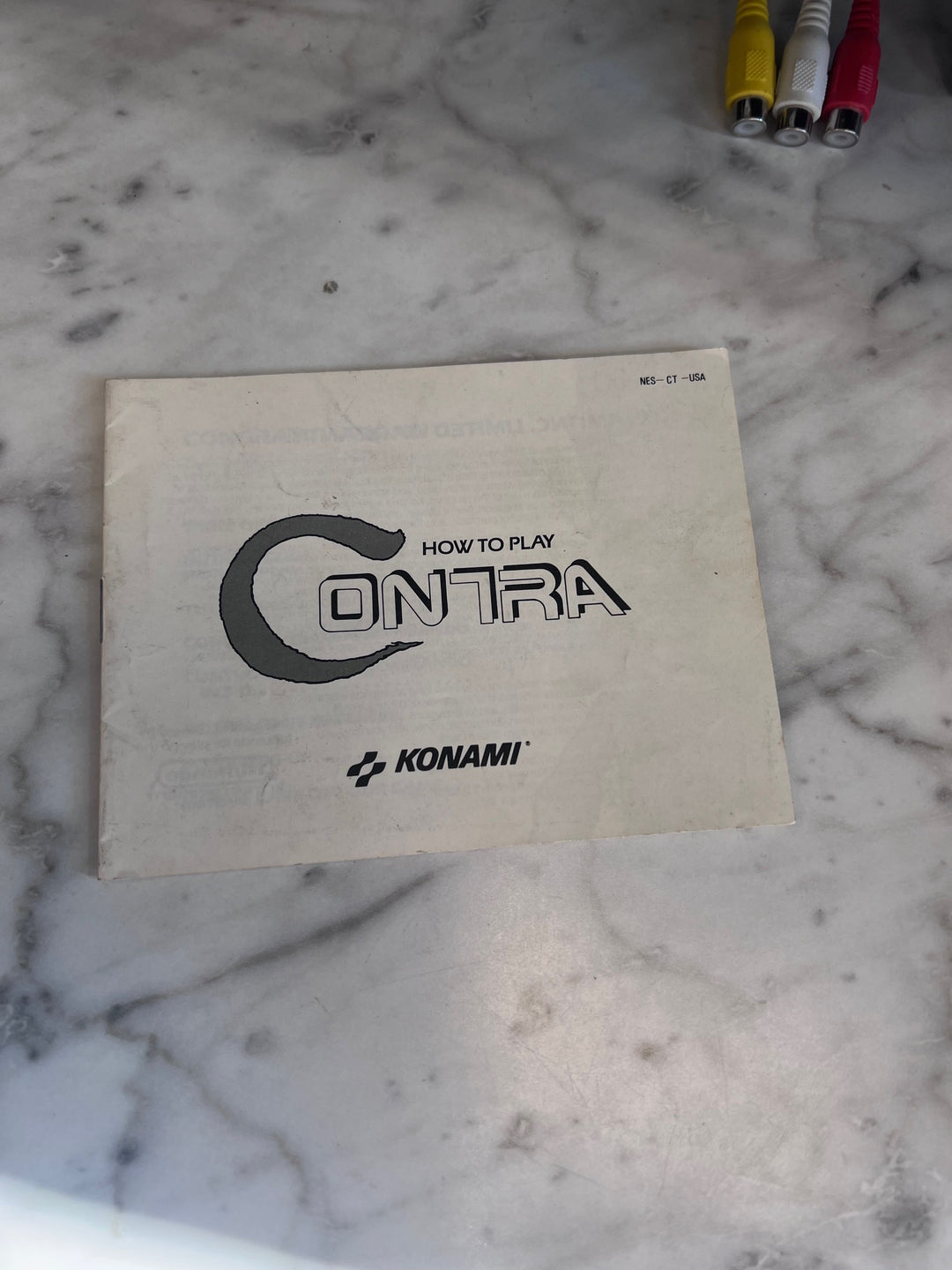 Contra NES Original Nintendo MANUAL ONLY   MO10325