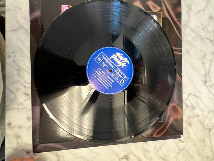 Daft Punk - Homework - Vinyl Record   DR7824