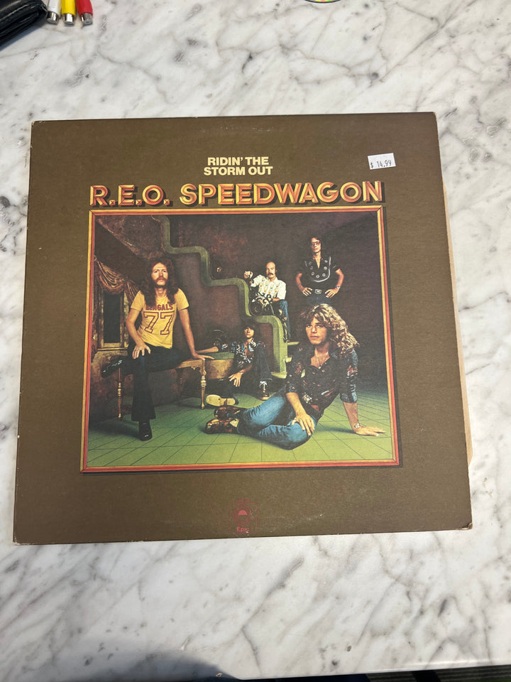 REO Speedwagon - Ridin’ The Storm Out - Vinyl Record UR91125