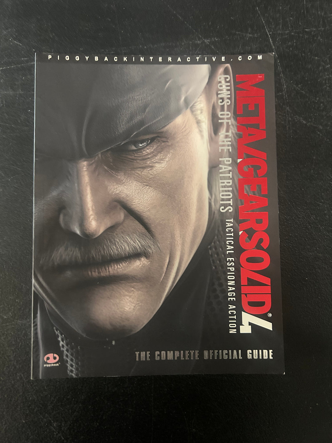 Metal Gear Solid 4 Official Guide [Piggyback] - Strategy Guide