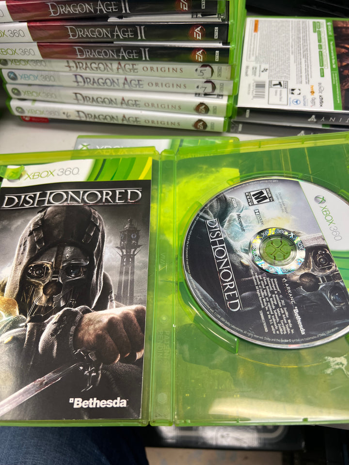 Dishonored for Microsoft Xbox 360 in case. Tested and Working.     DO61124